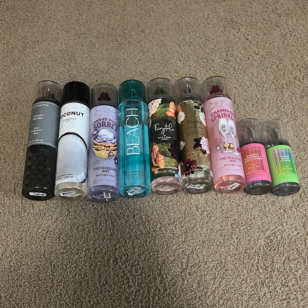 7 Full Size and 2 Mini Bath and Body Works Scents